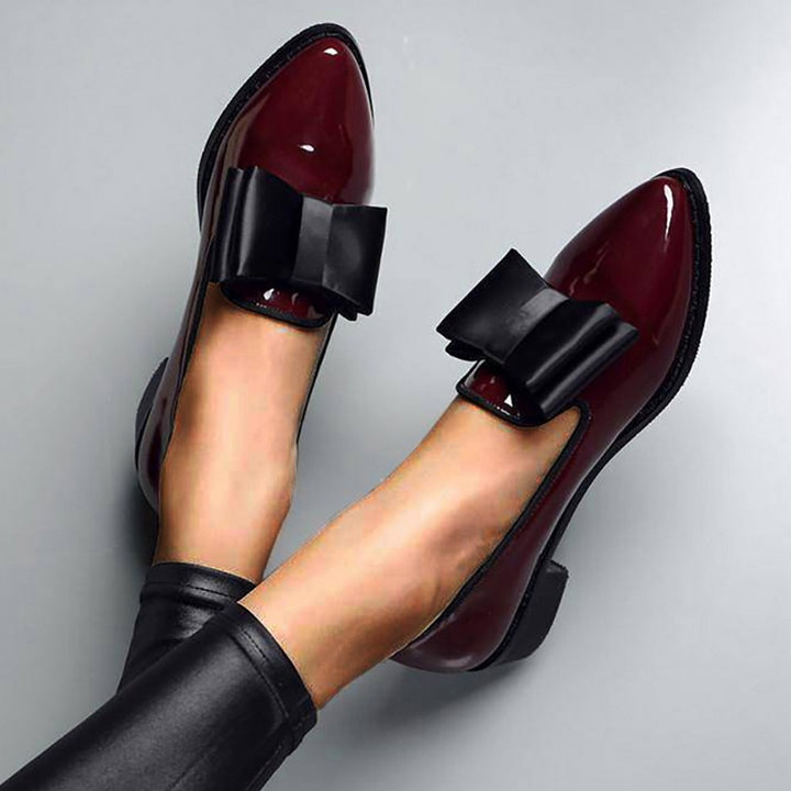 Genuine Leather Cordial Bow-tie Pumps